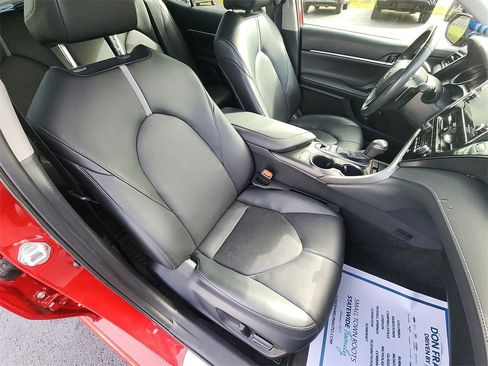 Used 2023 Toyota Camry XSE image 24