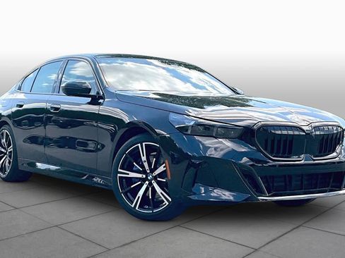 New 2026 BMW 530i xDrive w/ M Sport Package image 2