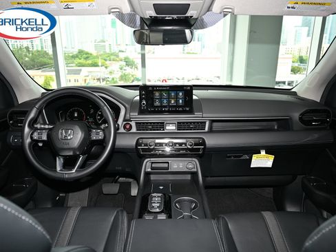 Certified 2025 Honda Pilot EX-L image 8