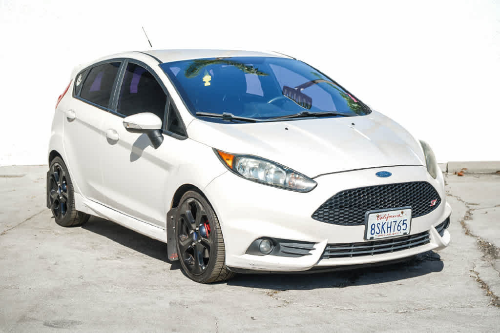 Used 2016 Ford Fiesta ST FWD image 3