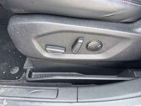 Used 2024 Ford Edge SEL w/ Convenience Package image 16