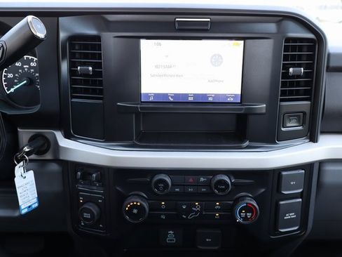 New 2025 Ford F350 XLT image 5