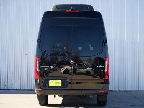 Used 2023 Mercedes-Benz Sprinter 2500 w/ Parking Package image 11