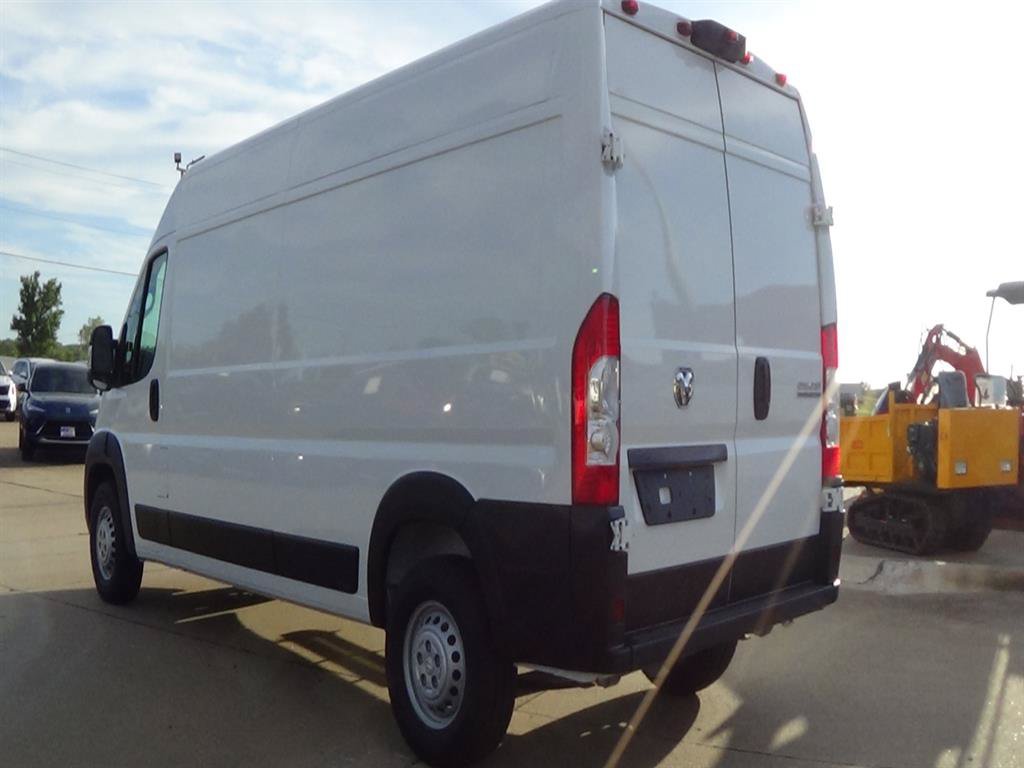 Used 2025 RAM ProMaster 2500 w/ Storage Group FWD image 8