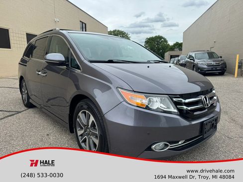 Used 2015 Honda Odyssey Touring Elite image 1