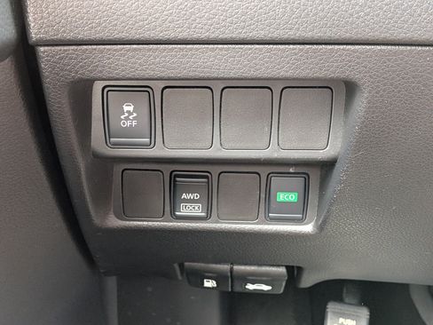 Used 2018 Nissan Rogue Sport S w/ S Appearance Package image 22