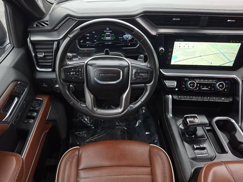 Used 2024 GMC Sierra 1500 Denali Ultimate image 12