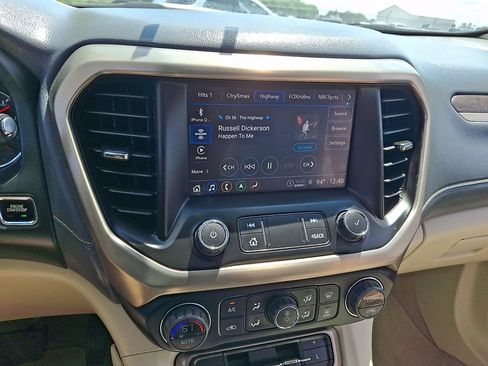 Used 2023 GMC Acadia Denali w/ Denali Ultimate Package AWD/4WD image 18