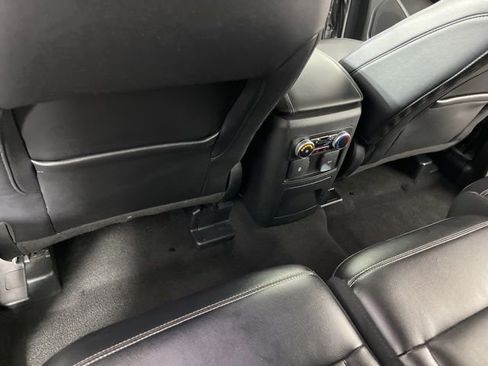 Used 2023 Ford Explorer Limited image 47