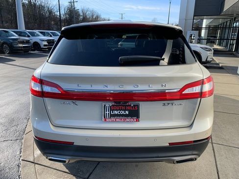 Used 2018 Lincoln MKX Reserve w/ Lincoln MKX Climate Package image 4