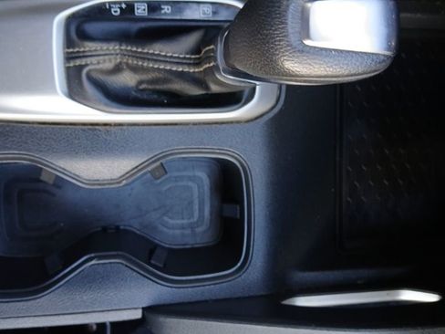 Used 2023 Nissan Frontier SV w/ SV Convenience Package image 22