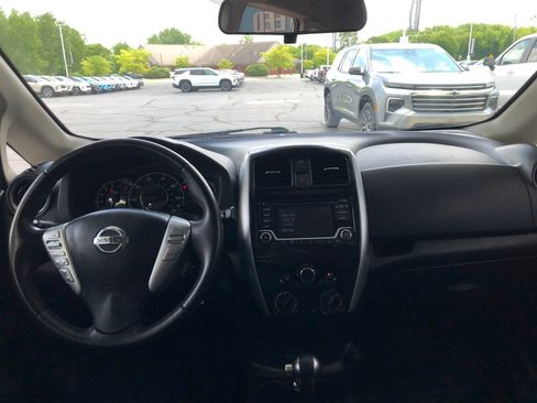 Used 2017 Nissan Versa Note SV FWD image 12