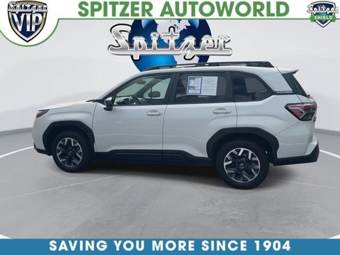 Used 2025 Subaru Forester Premium AWD/4WD image 6