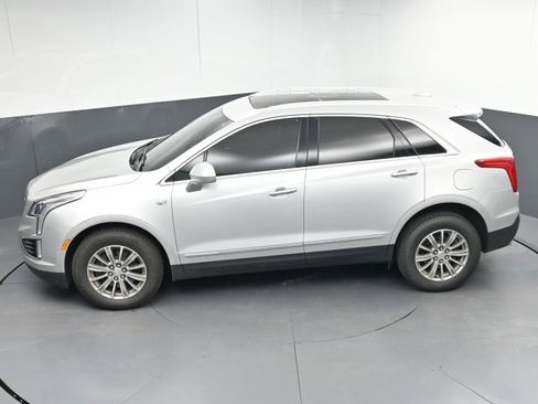 Used 2018 Cadillac XT5 Luxury w/ Driver Awareness Package image 38