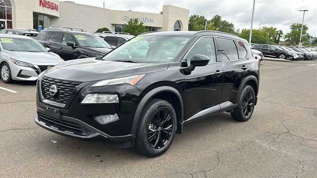 Certified 2023 Nissan Rogue SV w/ SV Premium B Package AWD/4WD image 3