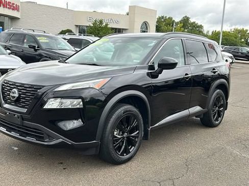 Certified 2023 Nissan Rogue SV w/ SV Premium B Package AWD/4WD image 3