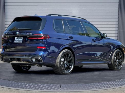 Certified 2025 BMW X7 xDrive40i w/ M Sport Package image 4