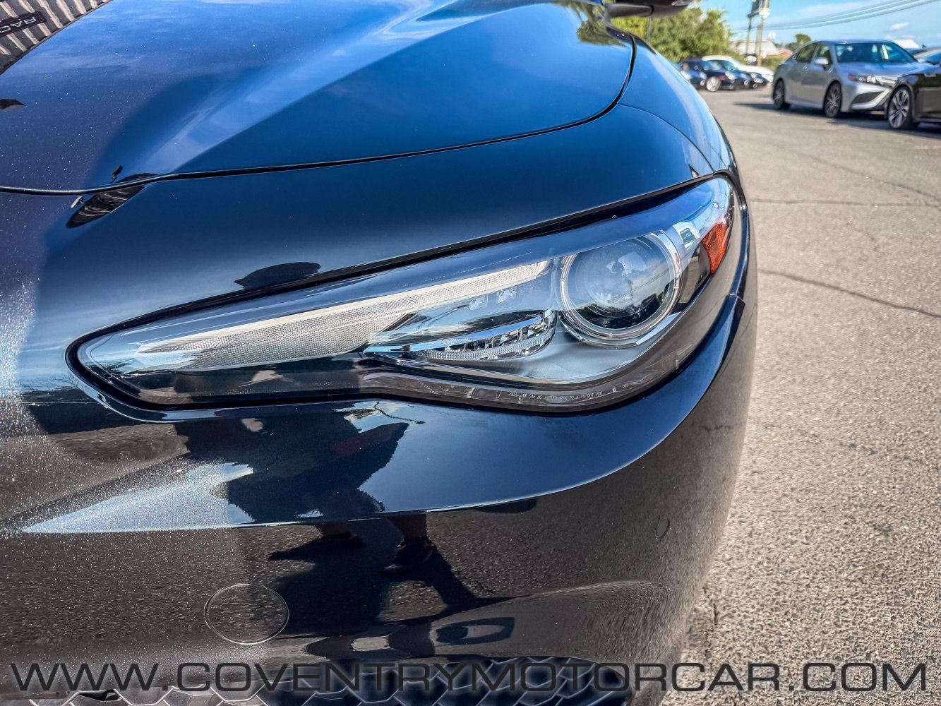 Used 2022 Alfa Romeo Giulia Veloce AWD/4WD image 9
