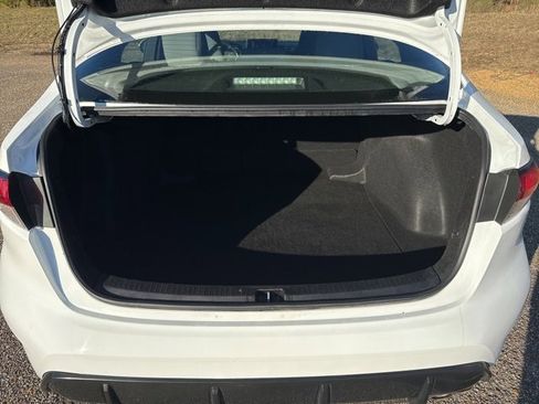 Used 2024 Toyota Corolla SE image 10