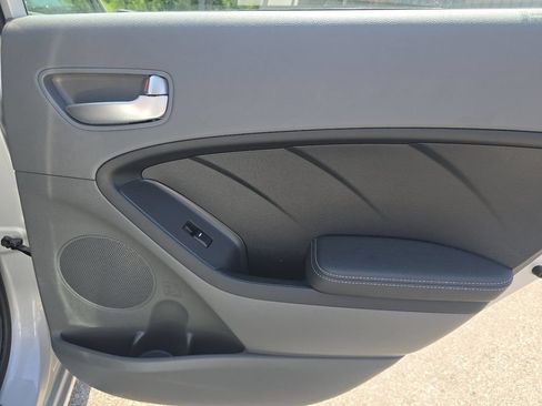 Used 2017 Kia Forte LX FWD image 16