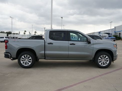 New 2026 Chevrolet Silverado 1500 Custom image 4