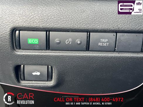 Used 2022 Nissan Sentra SV FWD image 23