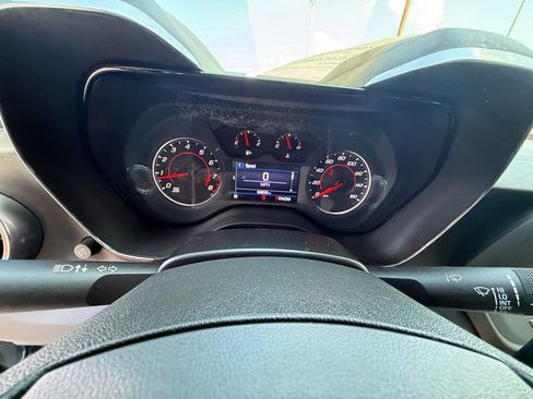 Used 2021 Chevrolet Camaro LT RWD image 17