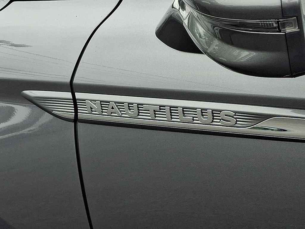 Certified 2023 Lincoln Nautilus Reserve w/ Monochromatic Package AWD/4WD image 30