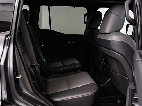 Used 2026 Lexus GX 550 w/ Accessory Package (2T) AWD/4WD image 45
