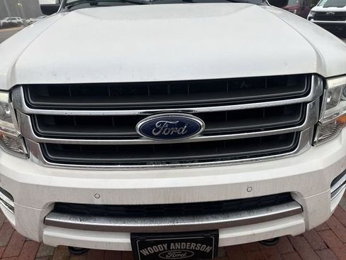 Used 2017 Ford Expedition Limited w/ Equipment Group 301A image 21