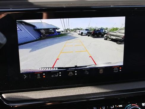 Used 2025 GMC Sierra 2500 AT4 w/ AT4 Premium Plus Package AWD/4WD image 26