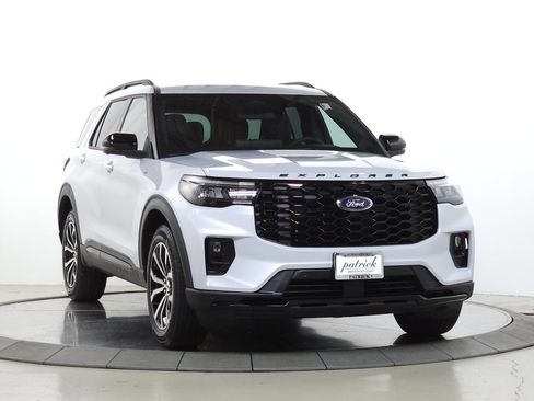 Used 2026 Ford Explorer ST-Line AWD/4WD image 1