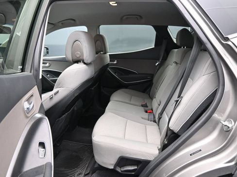 Used 2018 Hyundai Santa Fe Sport FWD image 23