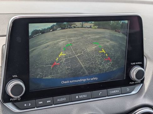 Used 2023 Nissan Sentra SV FWD image 22