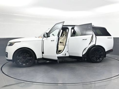 Used 2023 Land Rover Range Rover Long Wheelbase SE AWD/4WD image 29