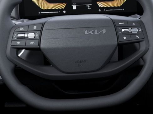 New 2026 Kia K4 FWD image 18