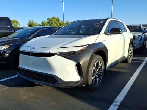 Used 2024 Toyota bZ4X AWD image 2