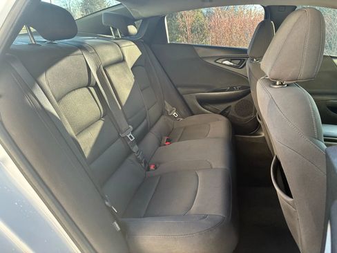 Used 2017 Chevrolet Malibu LS image 16