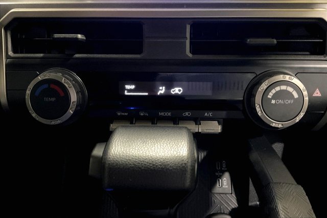 Certified 2025 Toyota 4Runner SR5 AWD/4WD image 33