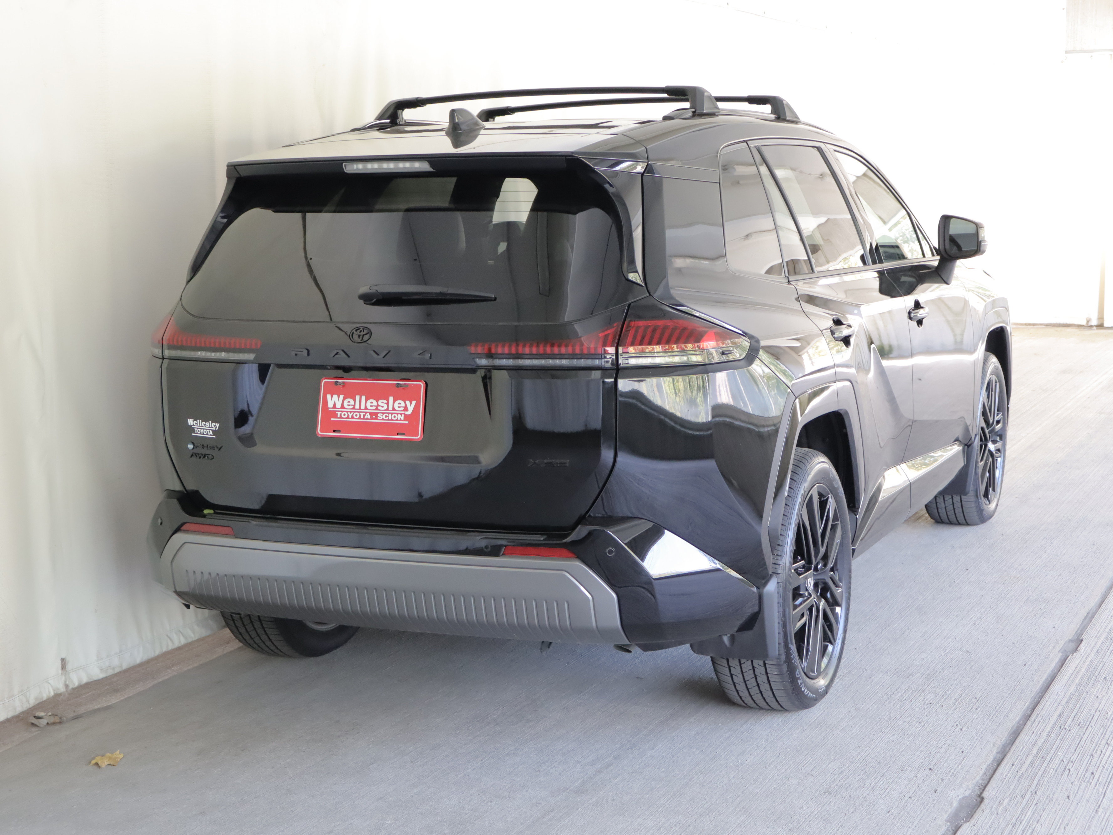 Used 2026 Toyota RAV4 XSE w/ Weather Package AWD/4WD image 7