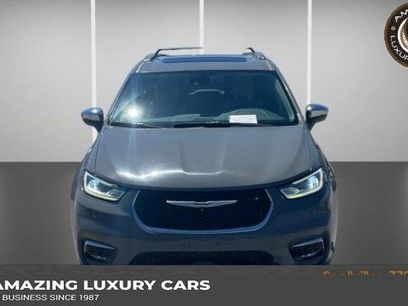 Used 2021 Chrysler Pacifica Limited w/ Premium & Safety Sphere Group