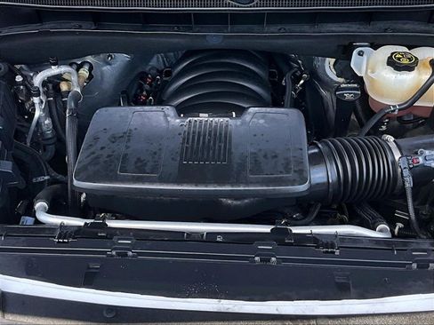 Used 2023 Chevrolet Tahoe Premier RWD image 11