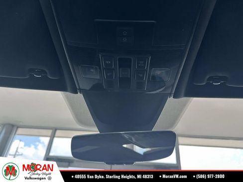Certified 2023 Volkswagen Tiguan SE R-Line AWD/4WD image 33