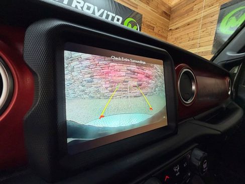 Used 2021 Jeep Wrangler Unlimited Rubicon w/ Dual Top Group image 21