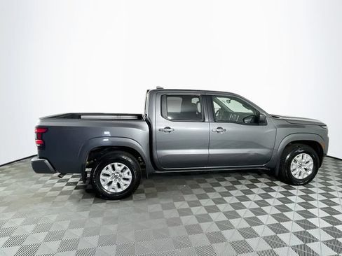 Used 2024 Nissan Frontier SV w/ SV Convenience Package RWD image 9