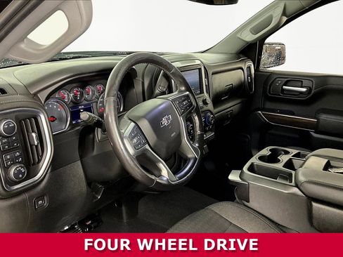 Used 2020 Chevrolet Silverado 1500 LT Trail Boss w/ Convenience Package image 18