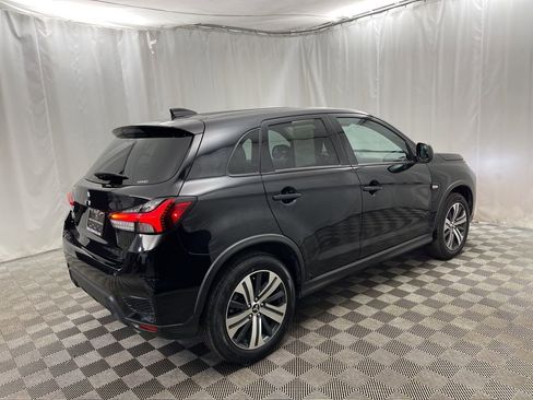 Used 2024 Mitsubishi Outlander Sport ES image 3