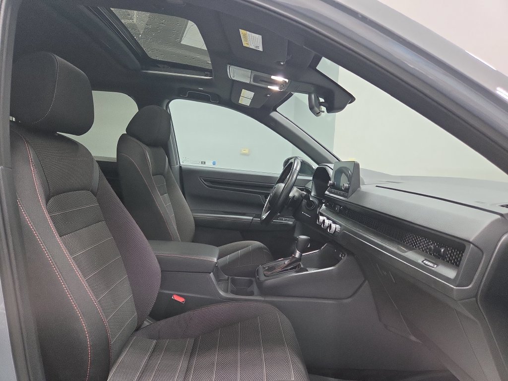 Used 2025 Honda CR-V Sport image 20