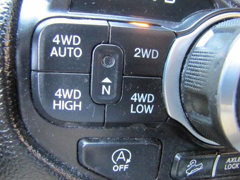Used 2021 RAM 1500 Big Horn w/ Built-to-serve Edition AWD/4WD image 43