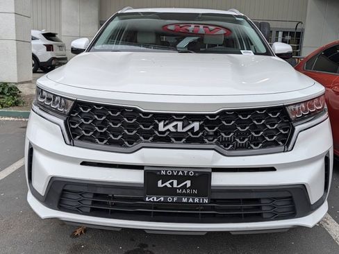 Used 2022 Kia Sorento S image 14